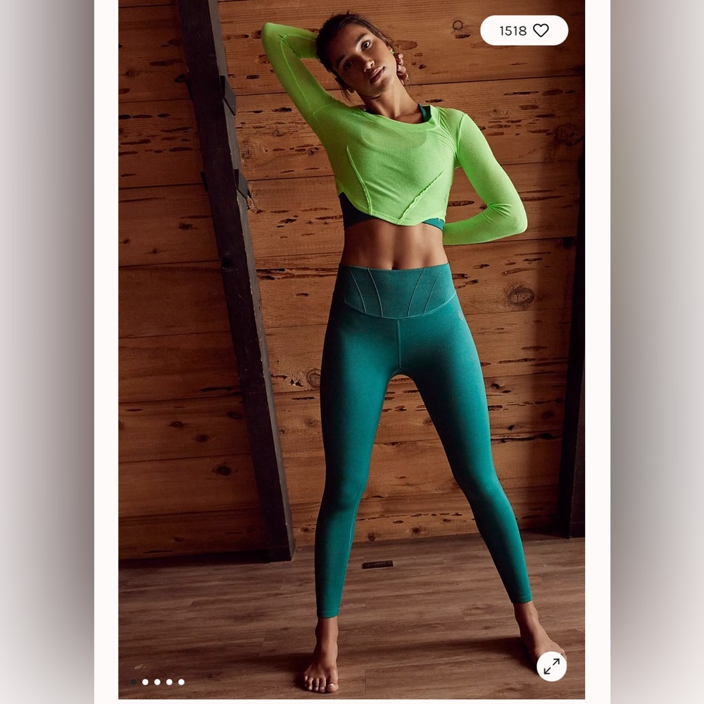 NWT fp movement leggings in pacific green.